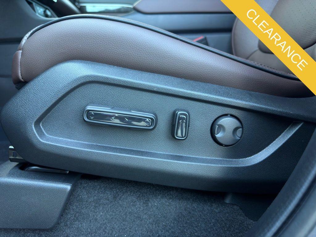 new 2025 Honda Pilot car, priced at $54,575