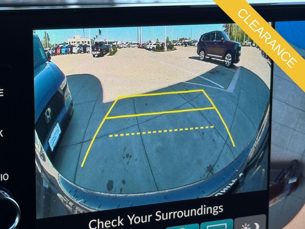 new 2025 Honda Pilot car, priced at $54,575