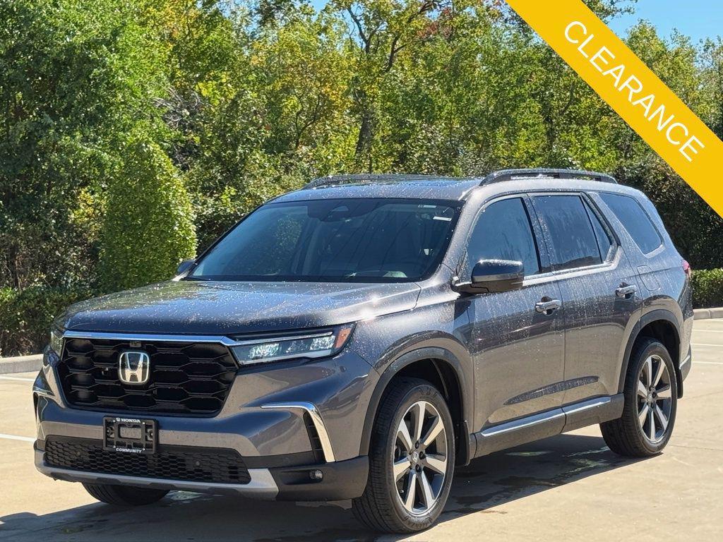 new 2025 Honda Pilot car, priced at $54,575