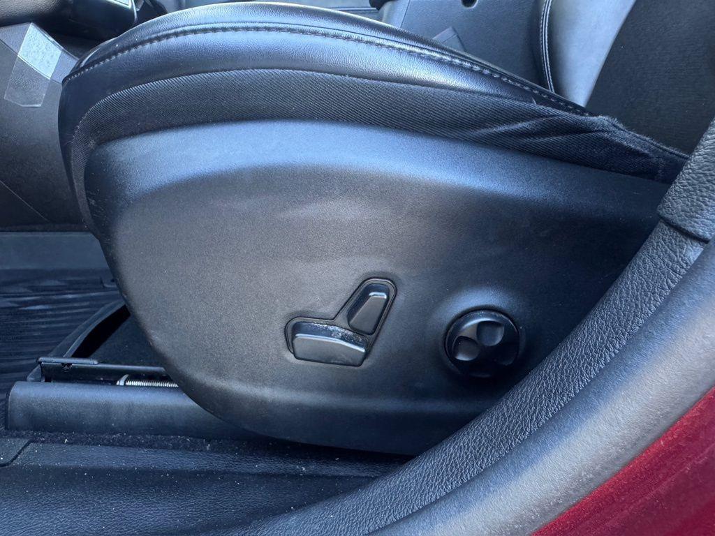 used 2019 Jeep Cherokee car, priced at $16,380