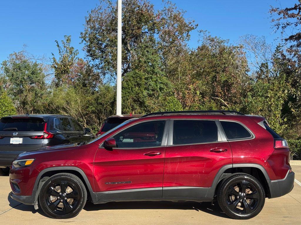 used 2019 Jeep Cherokee car, priced at $16,380