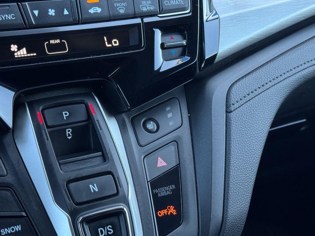 used 2024 Honda Odyssey car, priced at $35,474