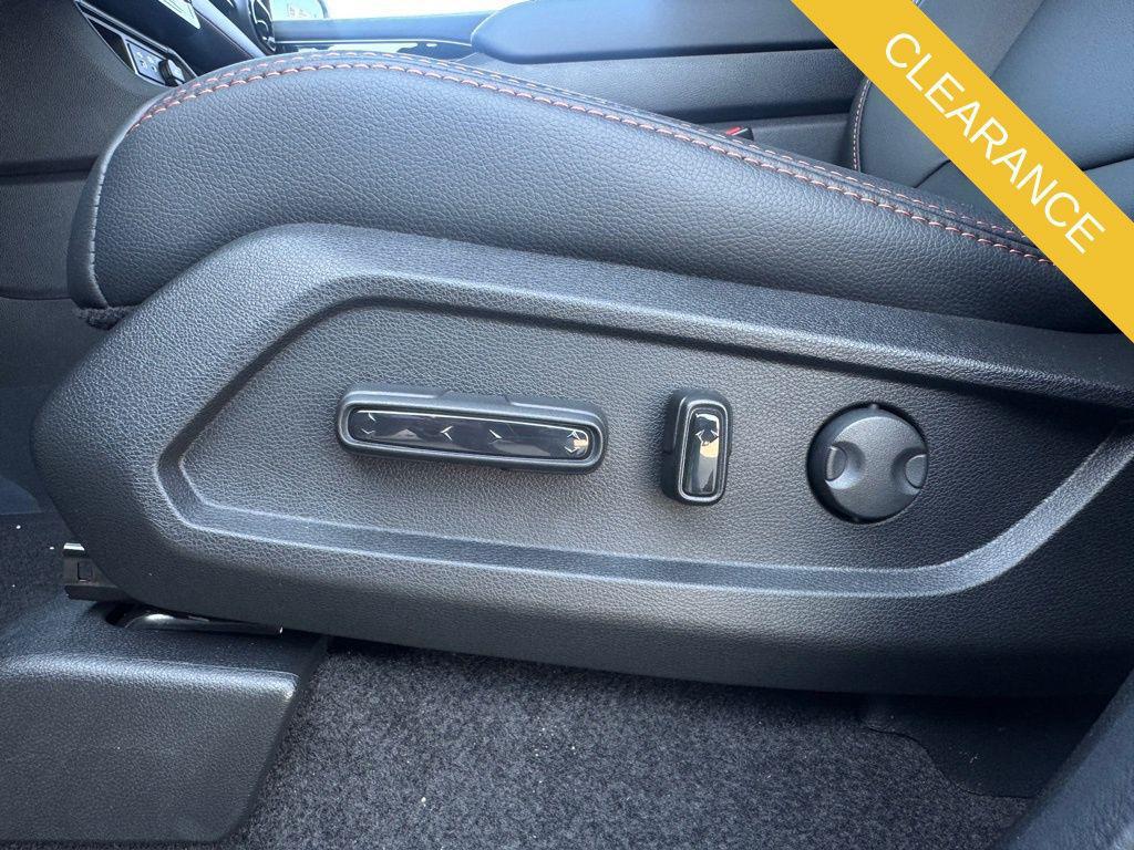 new 2025 Honda Pilot car, priced at $48,343