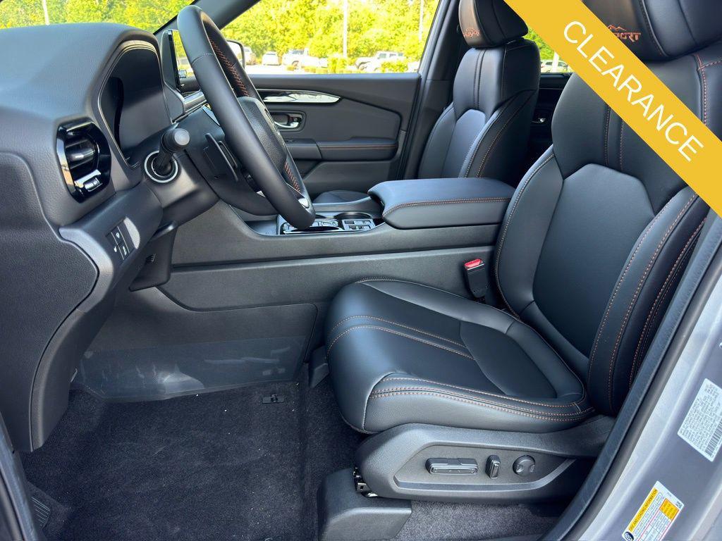 new 2025 Honda Pilot car, priced at $48,343