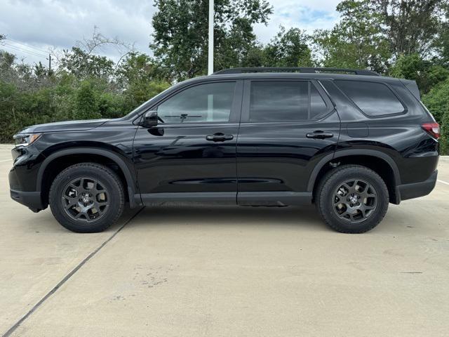 new 2025 Honda Pilot car, priced at $50,495