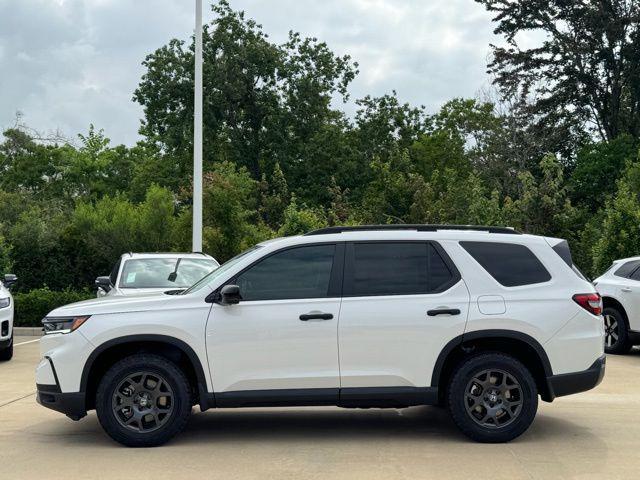 new 2025 Honda Pilot car, priced at $51,305