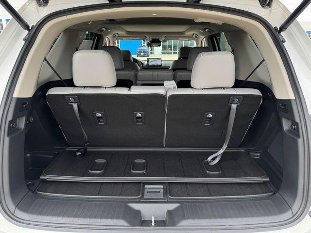 new 2025 Honda Pilot car, priced at $49,405