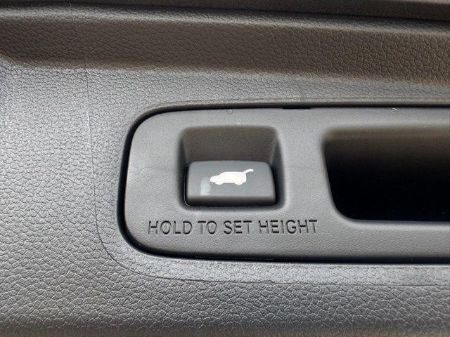 new 2025 Honda CR-V Hybrid car, priced at $42,495