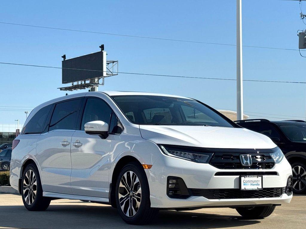 new 2026 Honda Odyssey car, priced at $53,645
