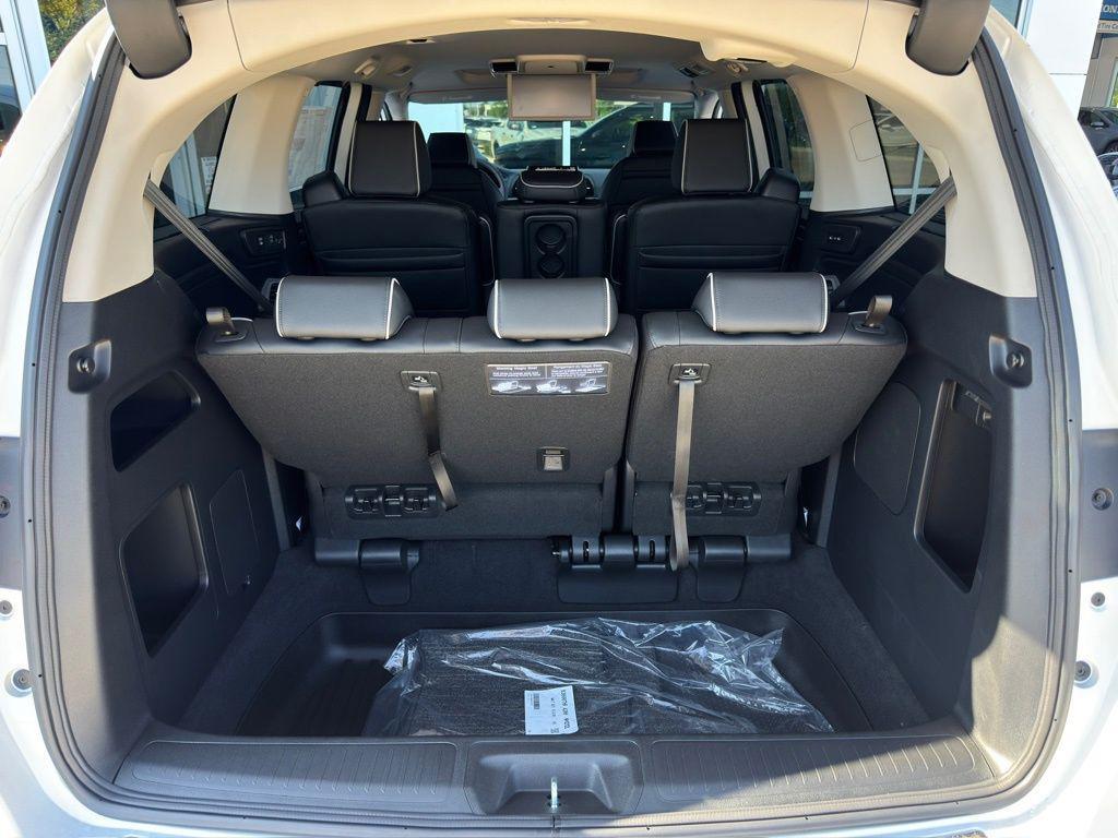 new 2026 Honda Odyssey car, priced at $53,645