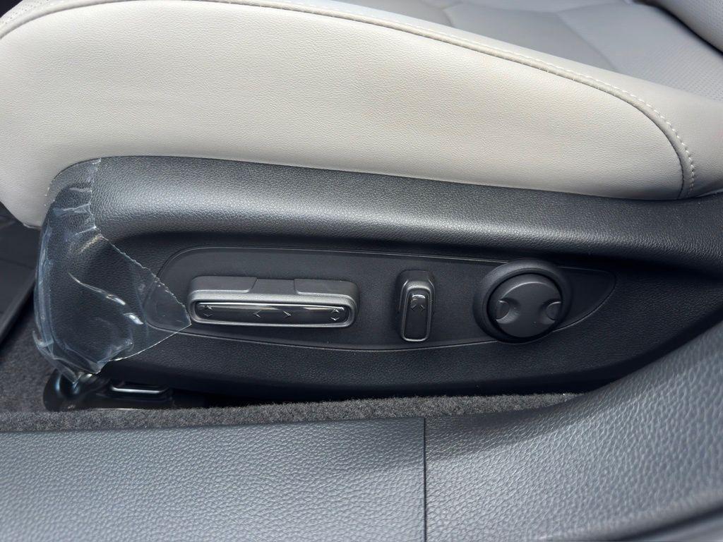 new 2025 Honda Accord Hybrid car, priced at $36,590