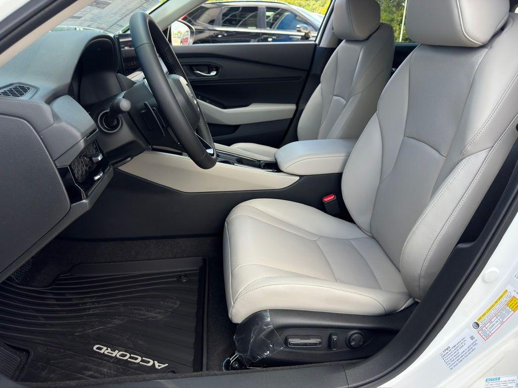 new 2025 Honda Accord Hybrid car, priced at $36,590