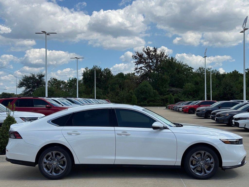 new 2025 Honda Accord Hybrid car, priced at $36,590