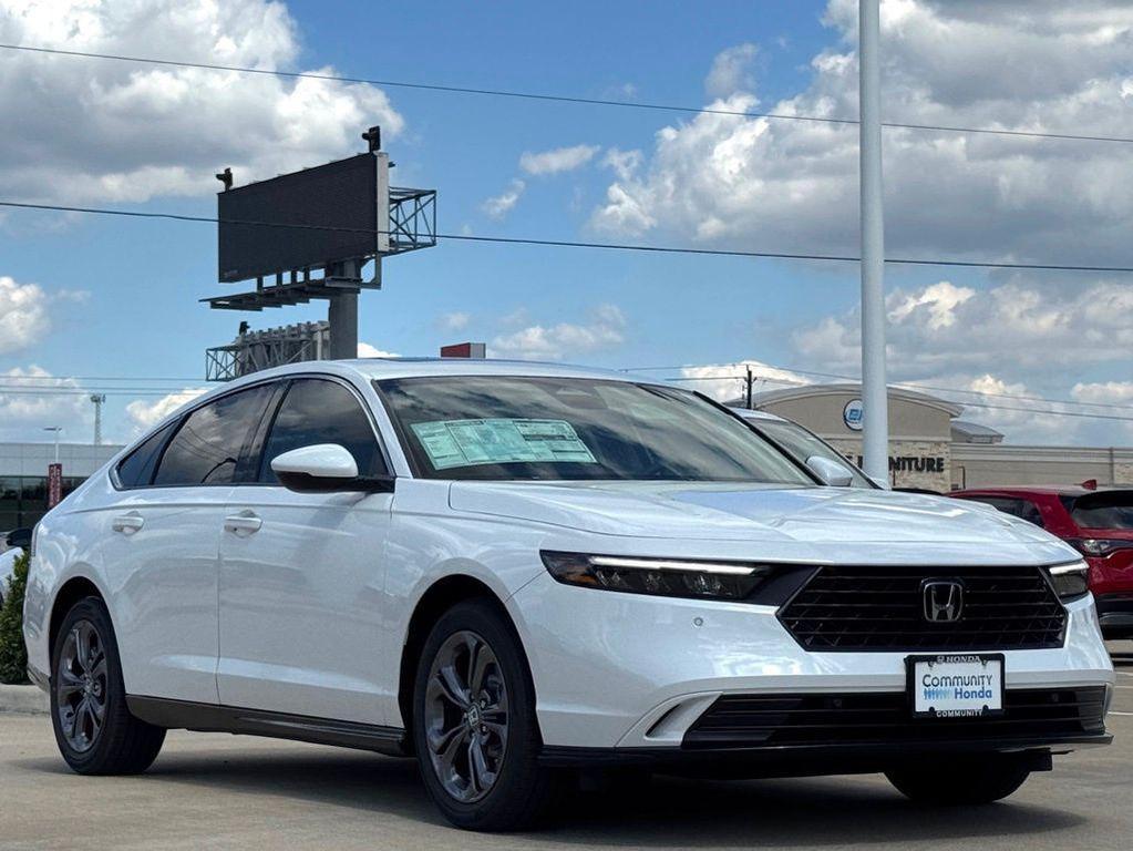 new 2025 Honda Accord Hybrid car, priced at $36,590