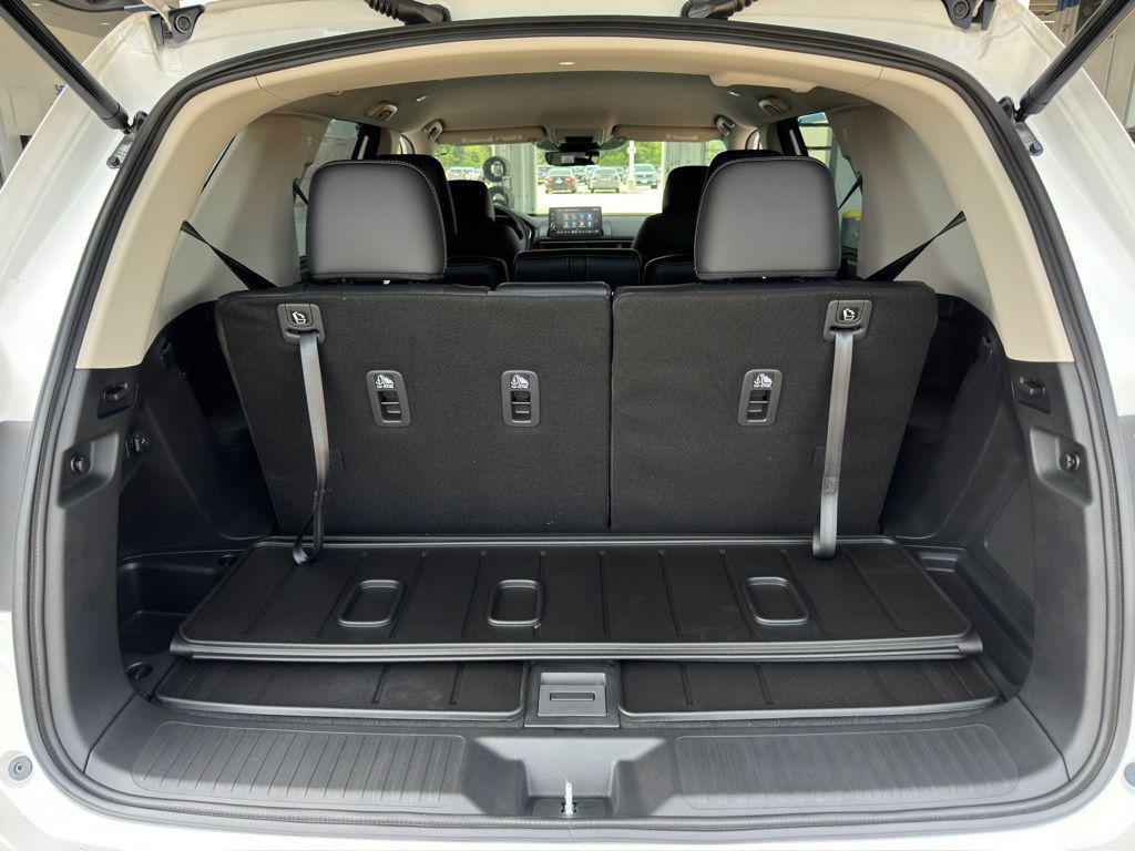 new 2025 Honda Pilot car, priced at $47,505