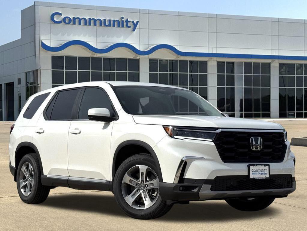 new 2025 Honda Pilot car, priced at $47,505