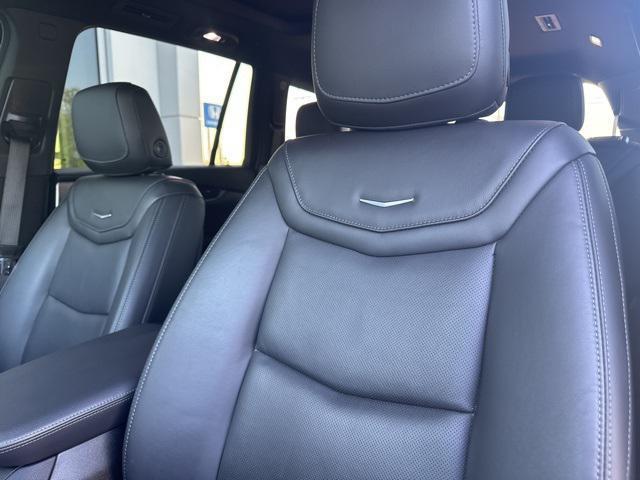 used 2023 Cadillac XT6 car, priced at $40,732