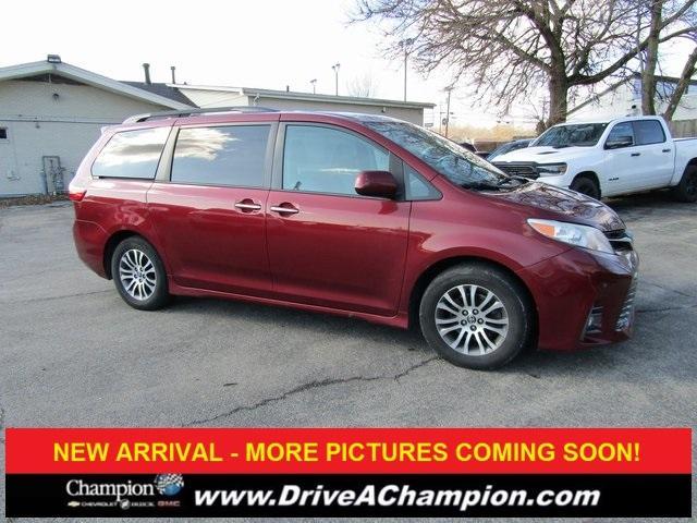 used 2018 Toyota Sienna car, priced at $19,163