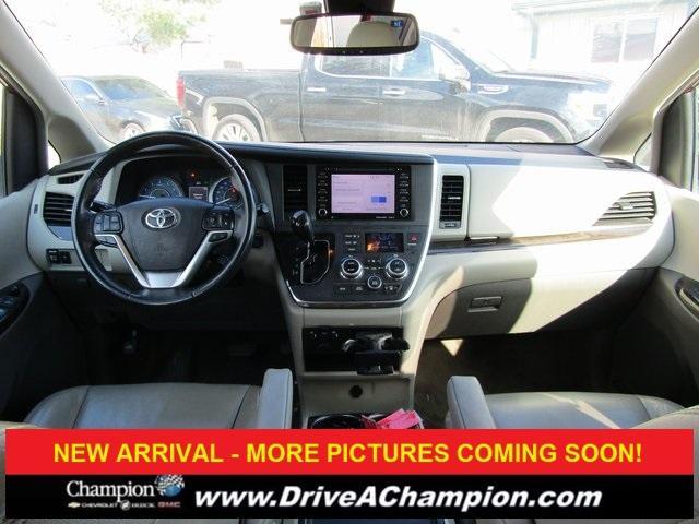 used 2018 Toyota Sienna car, priced at $19,163