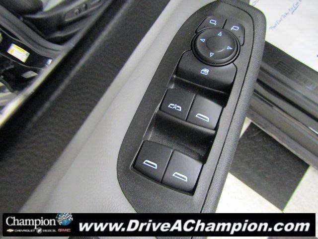 used 2022 Chevrolet Equinox car, priced at $22,548