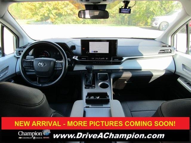 used 2025 Toyota Sienna car, priced at $44,325