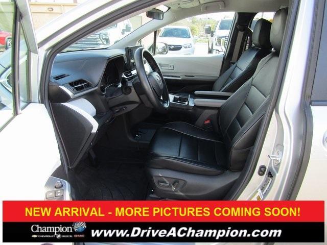 used 2025 Toyota Sienna car, priced at $44,325