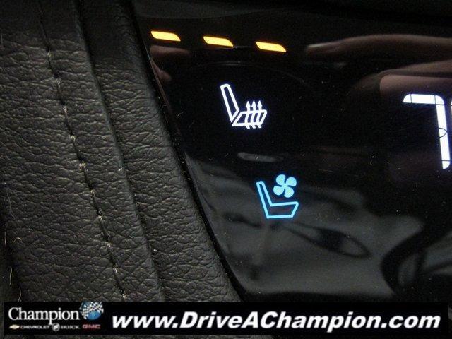 used 2019 Cadillac XT5 car, priced at $25,840