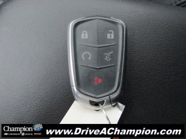 used 2019 Cadillac XT5 car, priced at $25,840