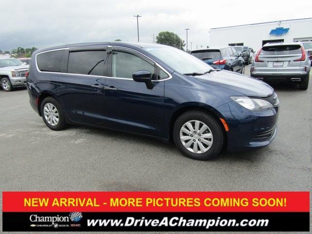 used 2018 Chrysler Pacifica car, priced at $15,243