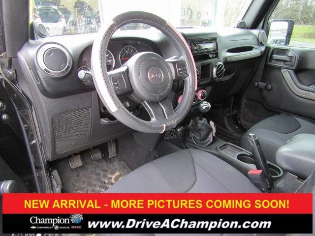 used 2014 Jeep Wrangler Unlimited car, priced at $13,653