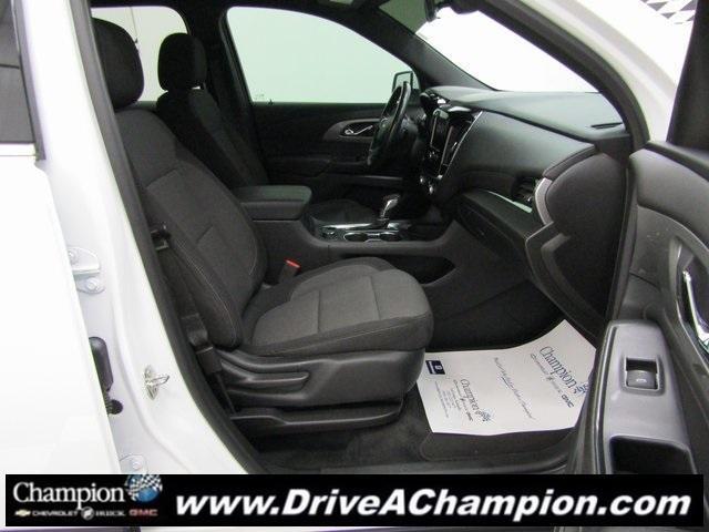used 2022 Chevrolet Traverse car, priced at $21,483