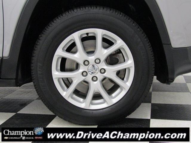 used 2017 Jeep Cherokee car, priced at $11,963