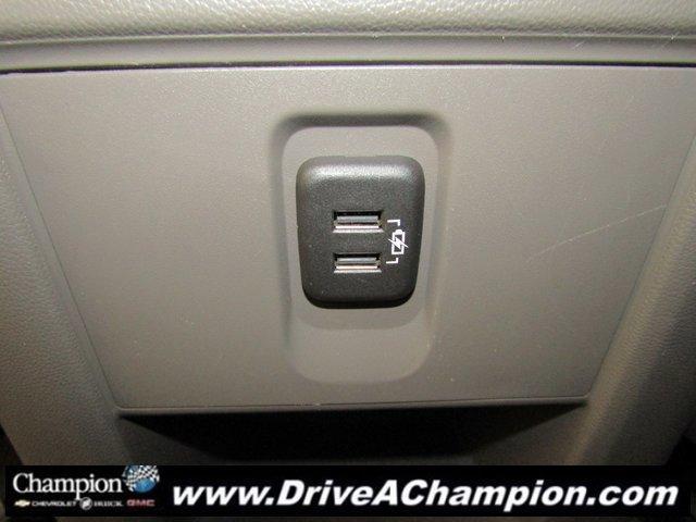 used 2020 Chevrolet Traverse car, priced at $23,421