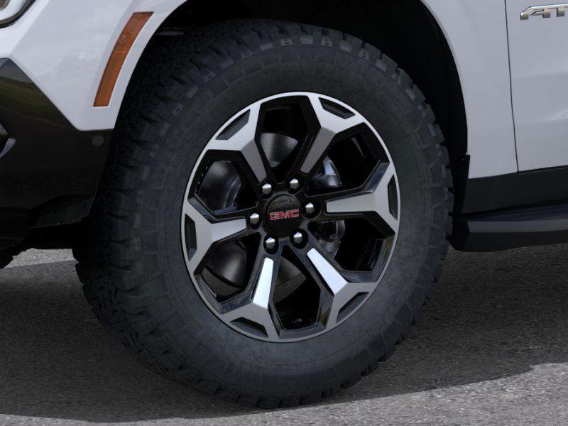 new 2025 GMC Yukon XL car, priced at $80,107