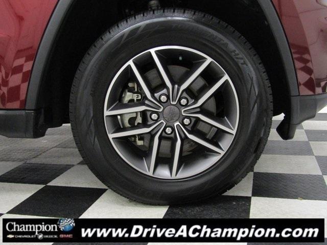 used 2021 Jeep Grand Cherokee car, priced at $27,496