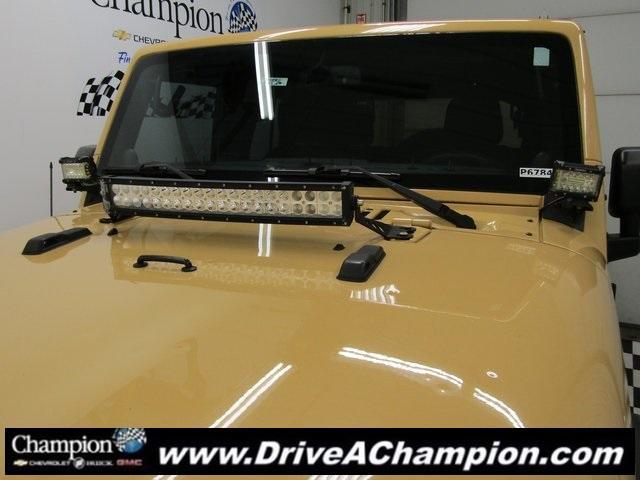 used 2013 Jeep Wrangler Unlimited car, priced at $14,494