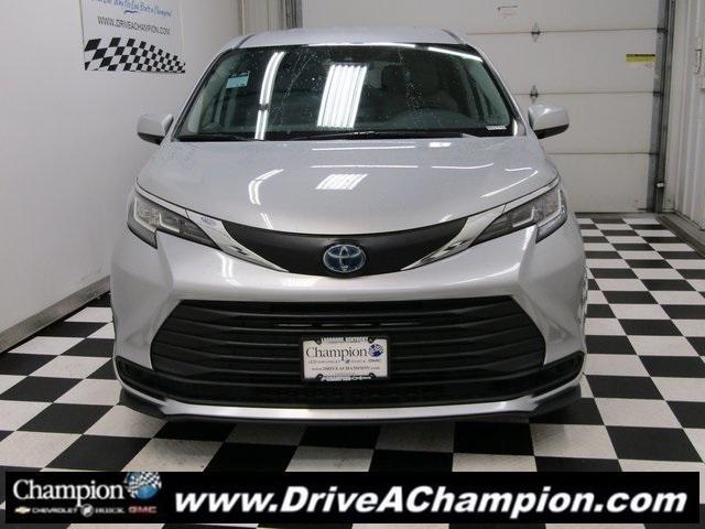 used 2021 Toyota Sienna car, priced at $33,563