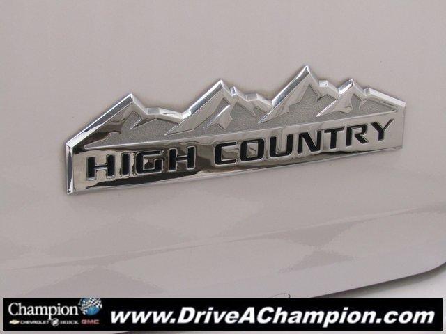 used 2018 Chevrolet Traverse car, priced at $24,106