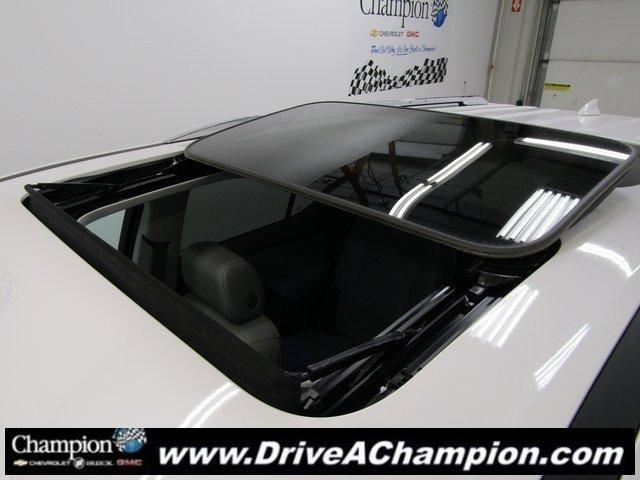 used 2020 Chevrolet Traverse car, priced at $30,421