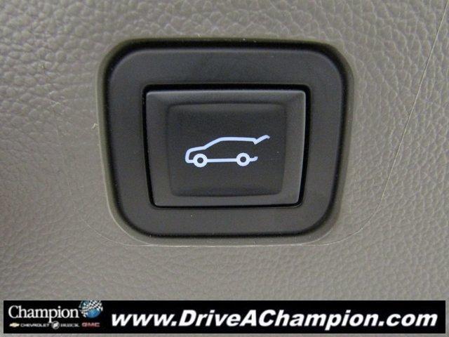 used 2020 Chevrolet Traverse car, priced at $30,421