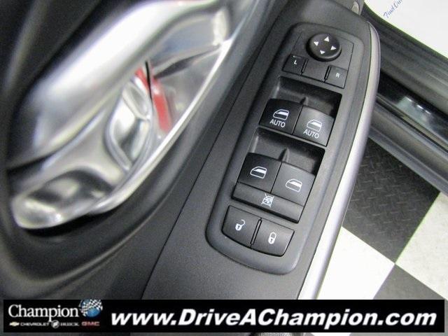 used 2019 Jeep Cherokee car, priced at $18,995