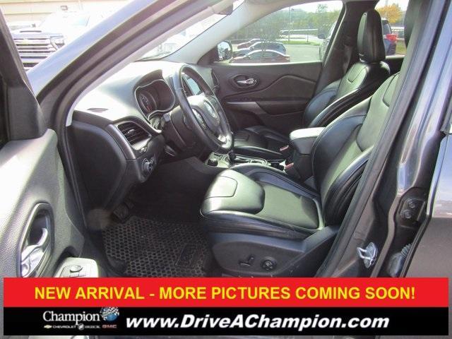 used 2019 Jeep Cherokee car, priced at $13,295