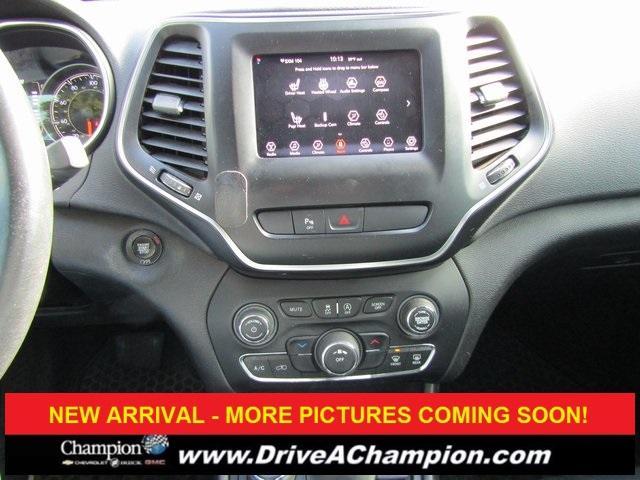 used 2019 Jeep Cherokee car, priced at $13,295