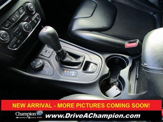 used 2019 Jeep Cherokee car, priced at $13,295