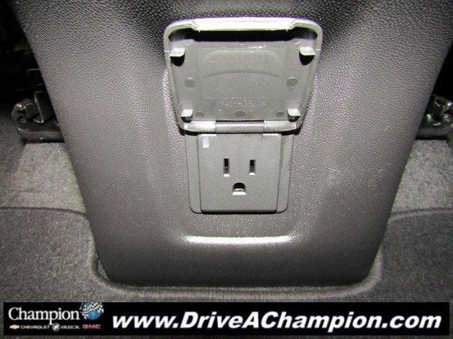 used 2022 Chevrolet Equinox car, priced at $23,987