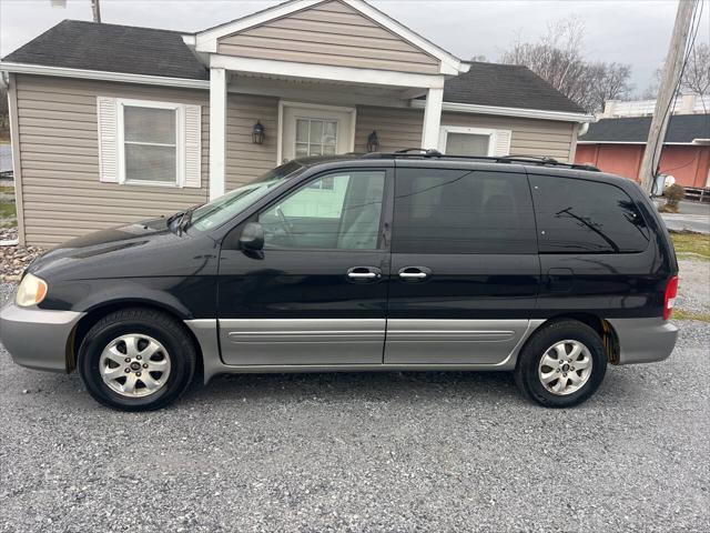 used 2005 Kia Sedona car, priced at $3,999