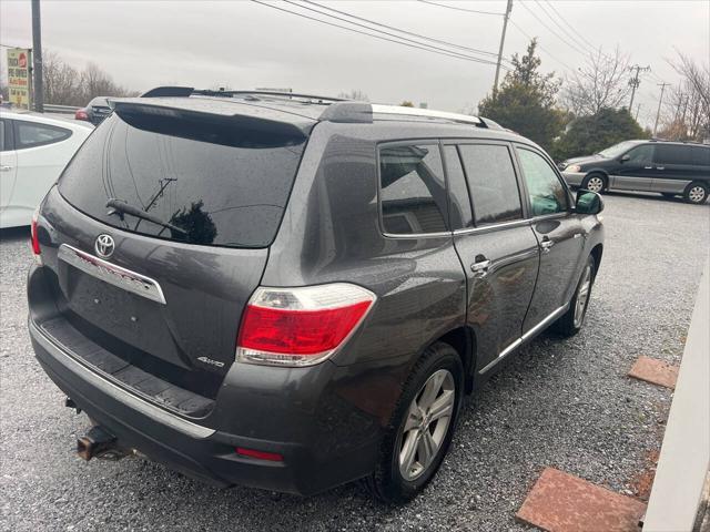 used 2013 Toyota Highlander car, priced at $12,999