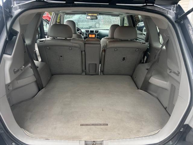 used 2013 Toyota Highlander car, priced at $12,999