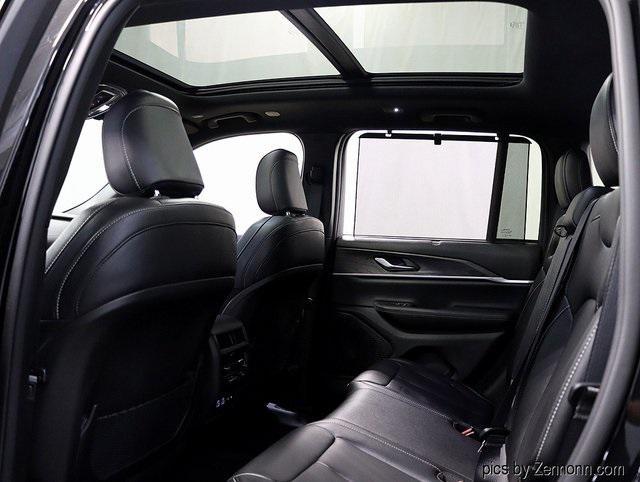 used 2024 Jeep Grand Cherokee car, priced at $30,981