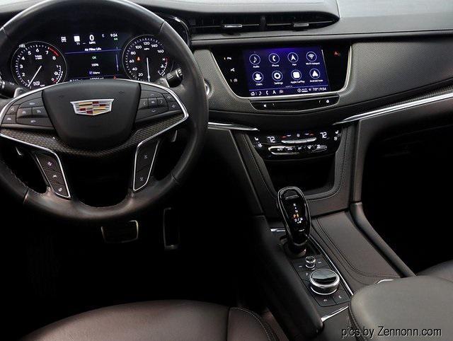 used 2023 Cadillac XT5 car, priced at $39,423